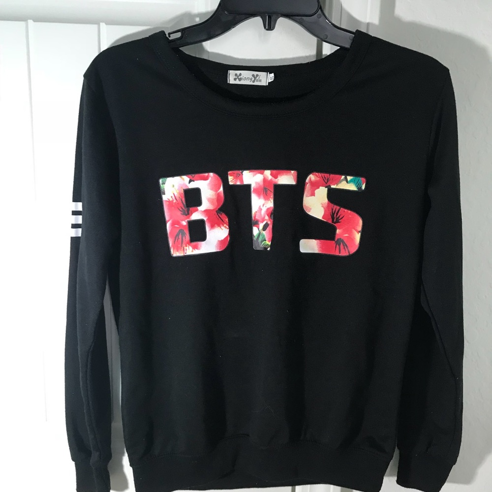 V BTS Shirt